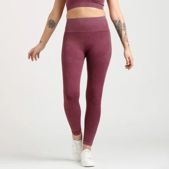 1X • GRAND BEACH CLUB• Washed Rib Seamless Leggings - Picture 1 of 3